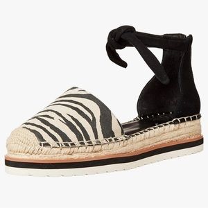 Vince Camuto Women's Binadee Sandal grit black size 7.5M